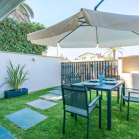 In With Sauna Apartment Lido di Camaiore